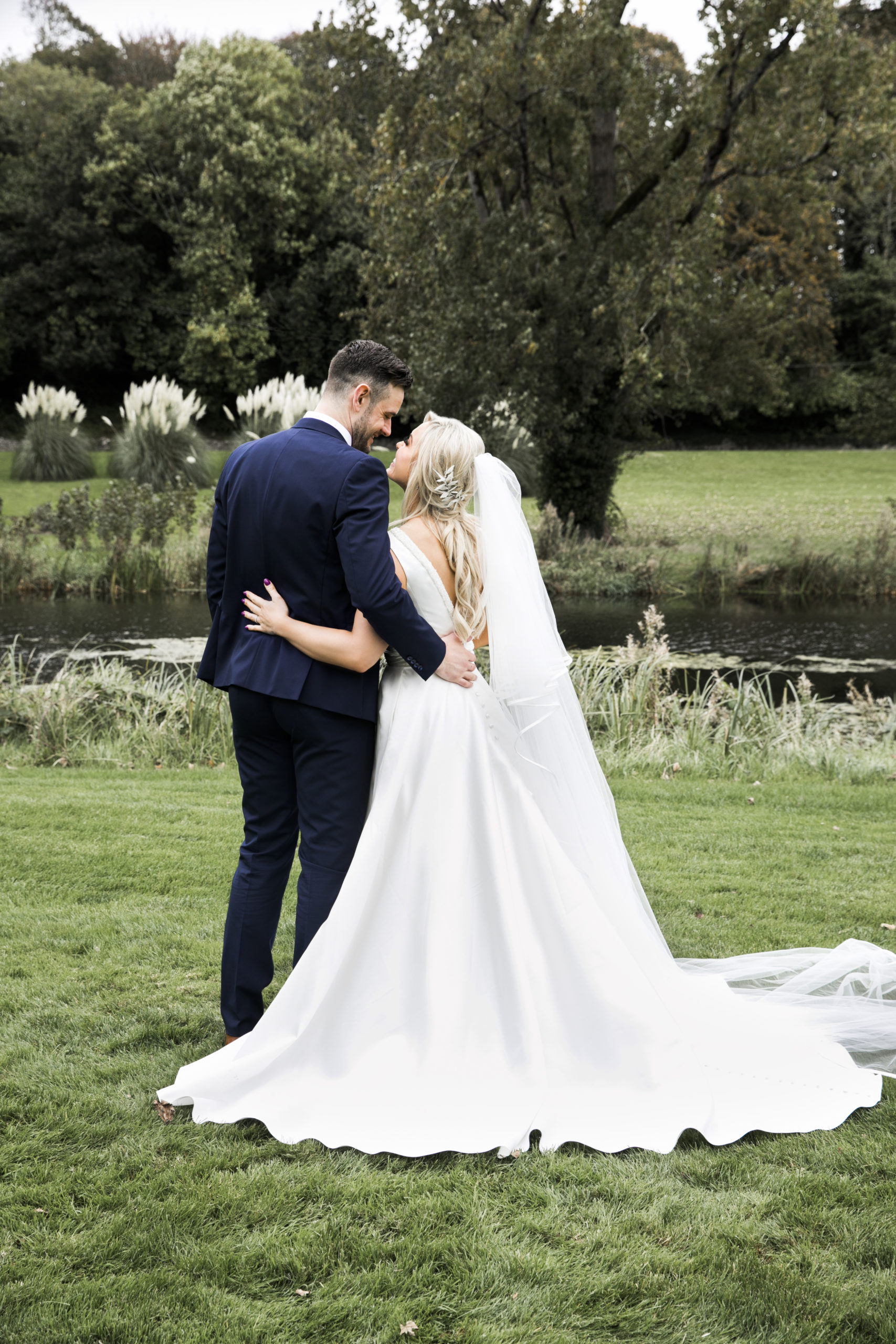 all-the-exclusive-pictures-from-anna-geary-and-kevin-sexton-s-fairytale