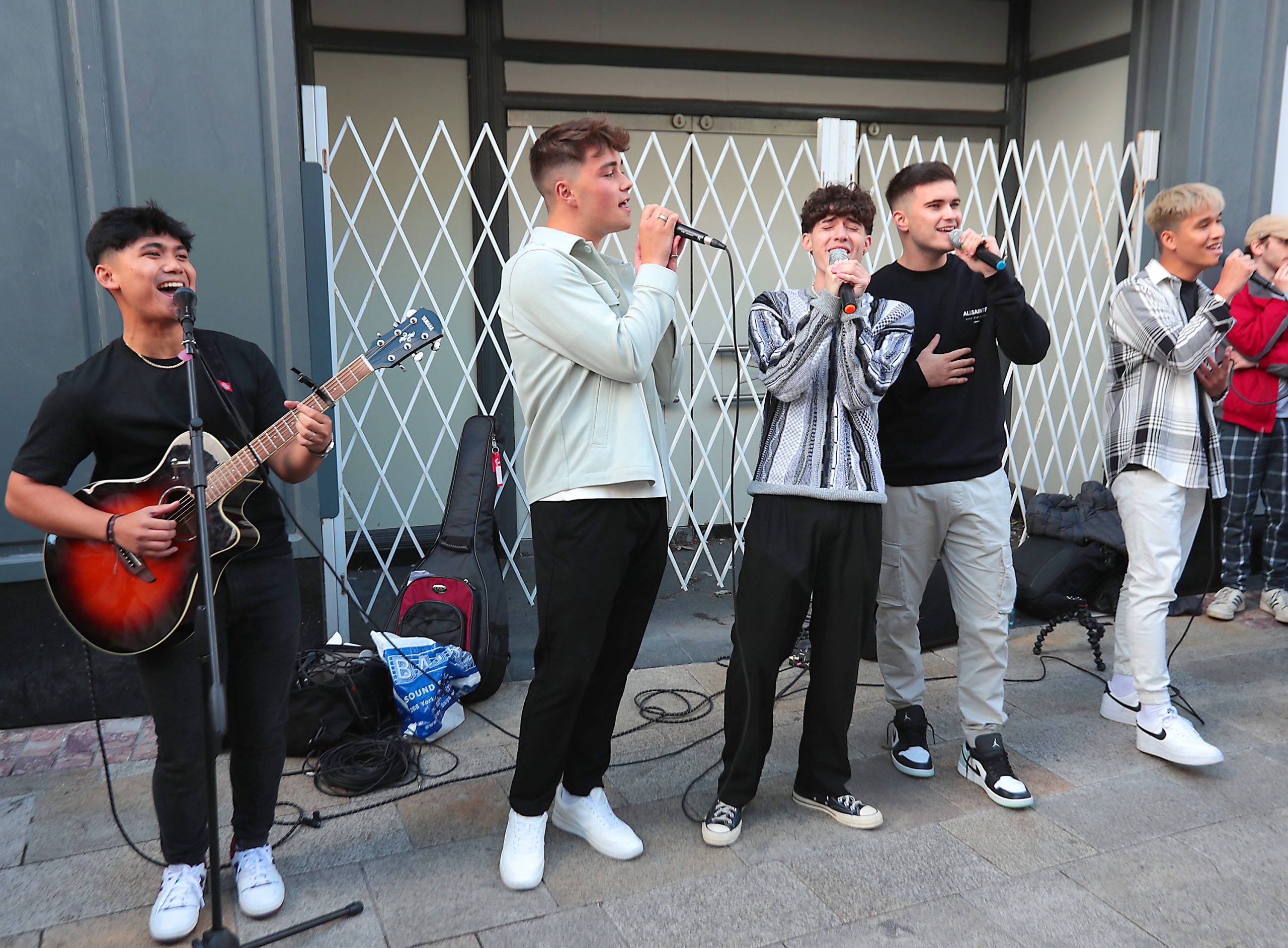 Ireland's newest boyband surprises fans with impromptu busking session