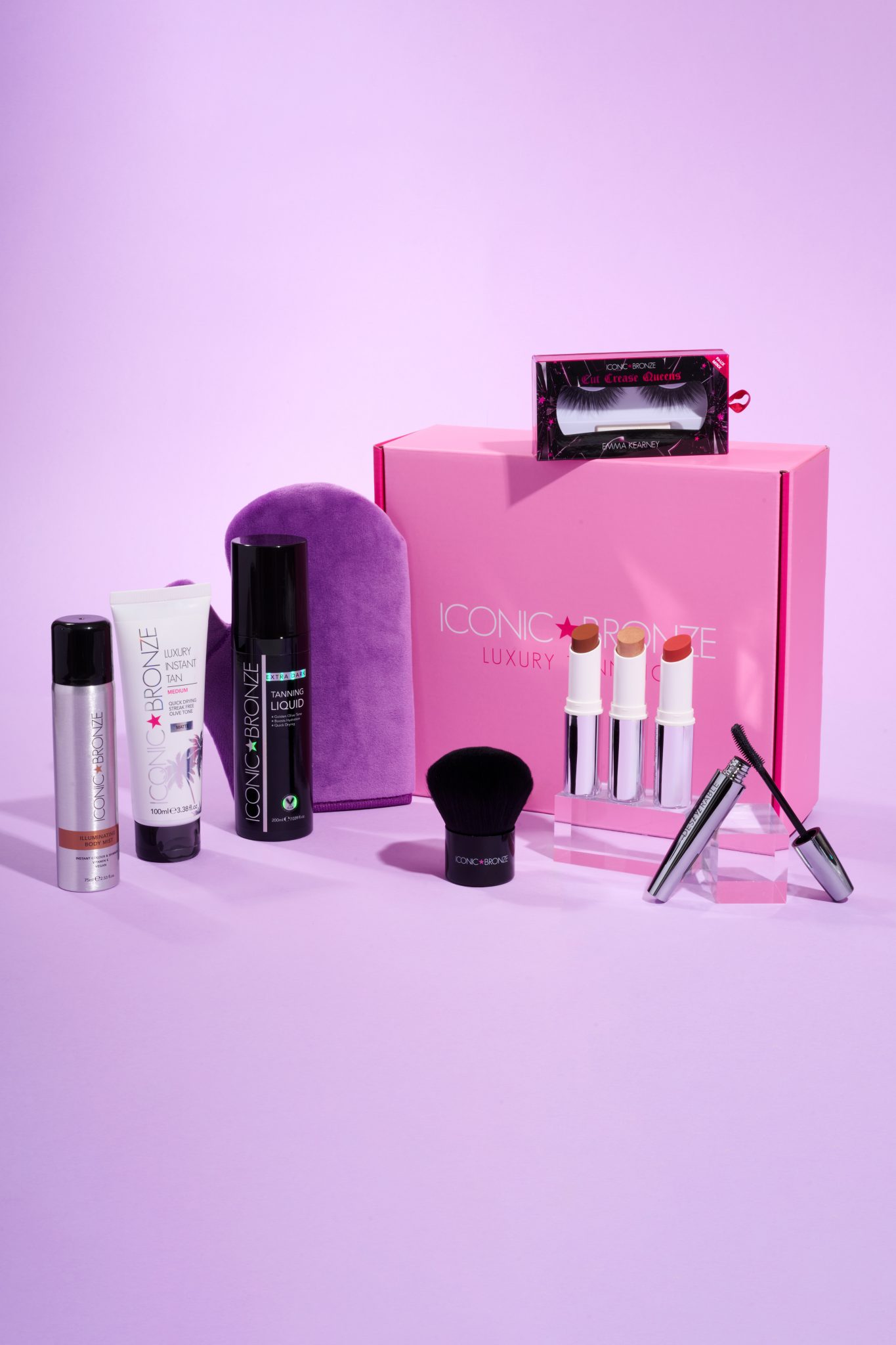 Iconic Bronze VIP Magazine Iconic Bronze 1365x2048 