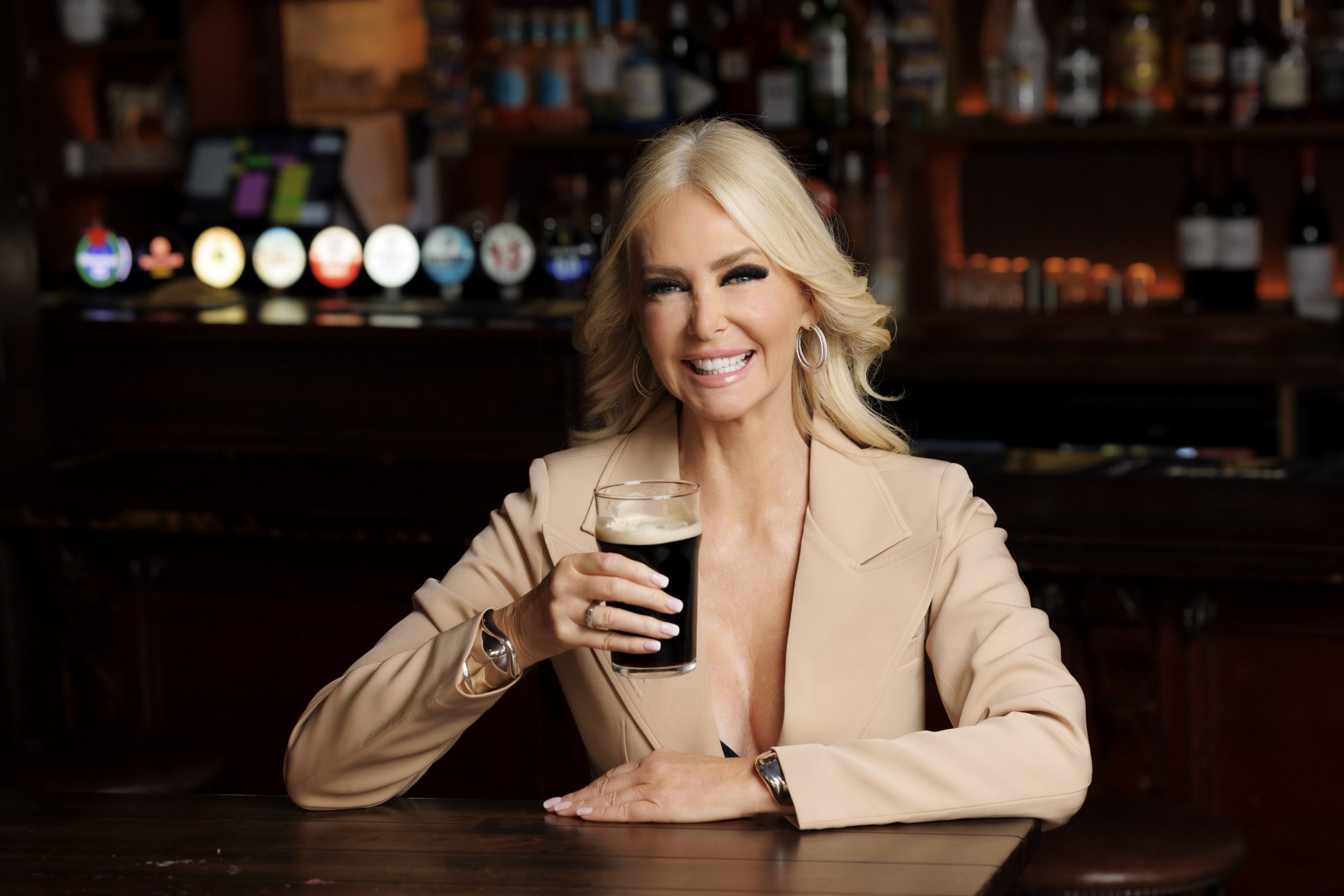 Real Housewives star Amanda Caroline Cronin jets into Dublin for screening